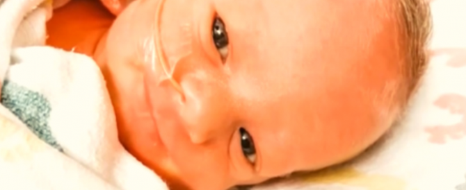 Θετική στον κορονοϊό έγκυος γέννησε ενώ ήταν σε τεχνητό κώμα